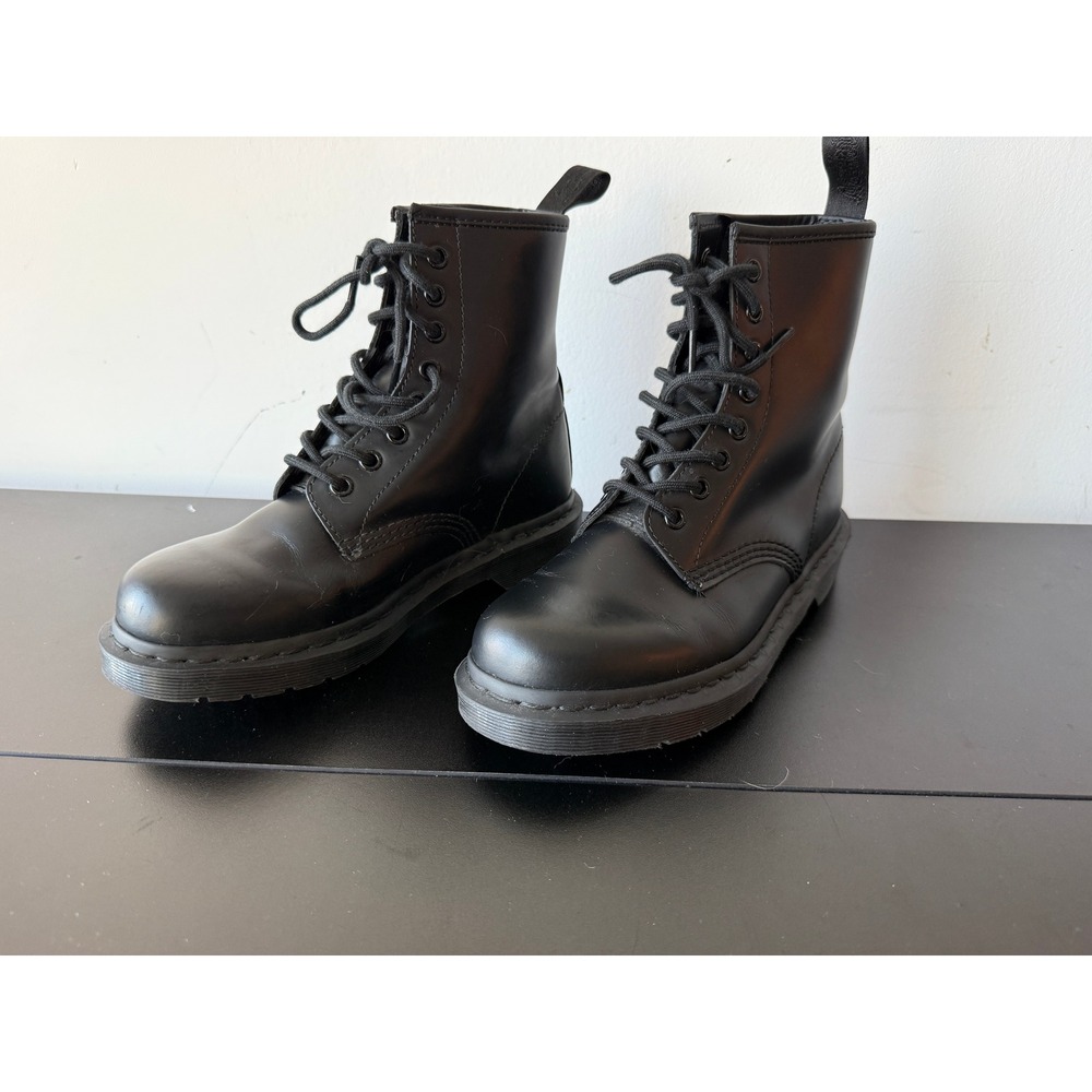 Dr. Martens 1460 Mono Black Smooth Leather 8-Eye Combat Boots Mens 6 Womens 7